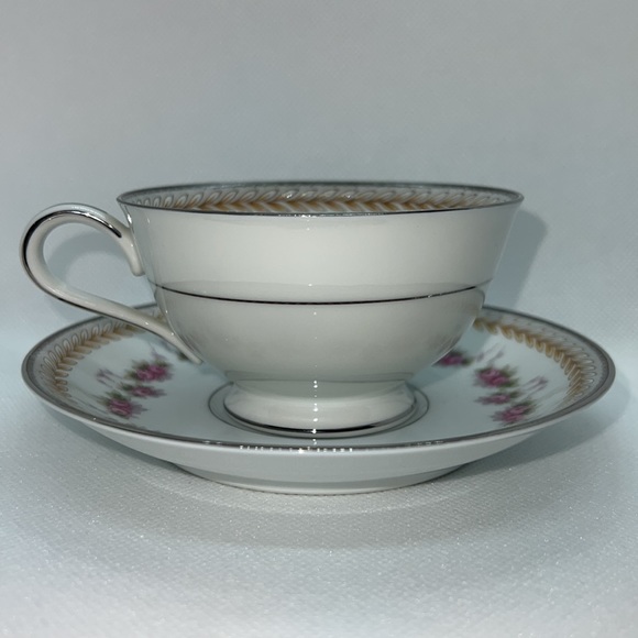 RC TEACUP & SAUCER VINTAGE 1960s PATTERN NORITAKE 564 VICTORIAN ROSES LAUREL - Picture 7 of 17